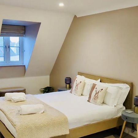 Modern Town House In Cotswolds - 3 Double Bedrooms Witney Zewnętrze zdjęcie