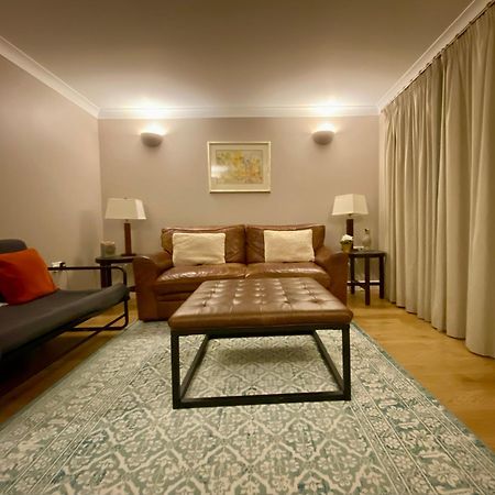 Modern Town House In Cotswolds - 3 Double Bedrooms Witney Zewnętrze zdjęcie