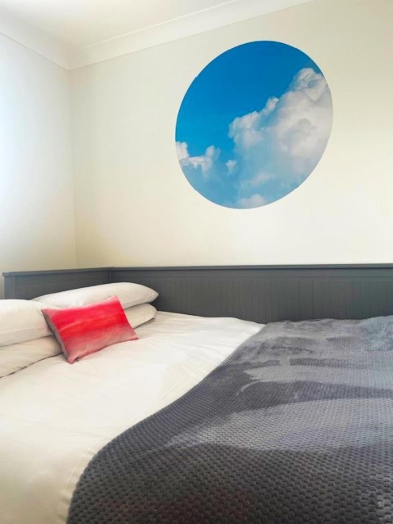 Modern Town House In Cotswolds - 3 Double Bedrooms Witney Zewnętrze zdjęcie
